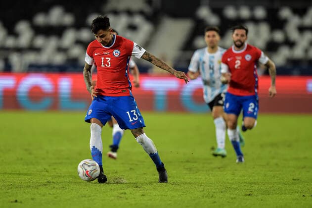 Argentina v Chile: Group A - Copa America Brazil 2021 Pulgar player from Chile during a match against Argentina at the Engenhao stadium, for the Copa America 2021, on June 14, 2021 in Rio de Janeiro, Brazil. Rio De Janeiro Brazil ribeiro-notitle210614_npJHt  Copyright: xThiagoxRibeirox