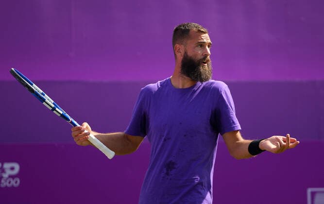 Mandatory Credit: Photo by Ella Ling BPI Shutterstock (12074706ea) Benoit Paire of France frustrated Cinch Championships, Day Two, Tennis, Queens Club, London, UK - 15 June 2021 EDITORIAL USE ONLY No use with unauthorised audio, video, data, fixture lists, club league logos or live services. Online in-match use limited to 120 images, no video emulation. No use in betting, games or single club league player publications. Cinch Championships, Day Two, Tennis, Queens Club, London, UK - 15 June 2021 EDITORIAL USE ONLY No use with unauthorised audio, video, data, fixture lists, club league logos or live services. Online in-match use limited to 120 images, no video emulation. No use in betting, games or single club league player publications. Copyright: xEllaxLing BPI Shutterstockx 12074706ea