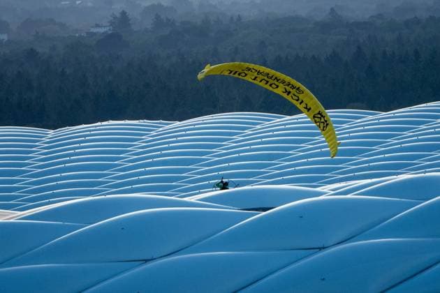 Greenpeace action, lands on stadium roof, pre-match, France vs Germany, group stage, UEFA Euro 2020, 15 06 2021 Muenchen Bayern Germany Copyright: xkolbert-press UlrichxGamelx