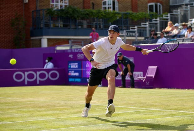 Mandatory Credit: Photo by Ella Ling BPI Shutterstock (12084430bq) Jack Draper of Great Britain in action Cinch Championships, Day Three, Tennis, Queens Club, London, UK - 16 June 2021 EDITORIAL USE ONLY No use with unauthorised audio, video, data, fixture lists, club league logos or live services. Online in-match use limited to 120 images, no video emulation. No use in betting, games or single club league player publications. Cinch Championships, Day Three, Tennis, Queens Club, London, UK - 16 June 2021 EDITORIAL USE ONLY No use with unauthorised audio, video, data, fixture lists, club league logos or live services. Online in-match use limited to 120 images, no video emulation. No use in betting, games or single club league player publications. Copyright: xEllaxLing BPI Shutterstockx 12084430bq