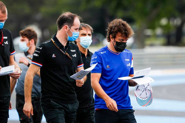 ALONSO Fernando (spa), Alpine F1 A521, portrait during the Formula 1 Emirates Grand Prix de France 2021, 7th round of the 2021 FIA Formula One World Championship, WM, Weltmeisterschaft from June 18 to 20, 2021 on the Circuit Paul Ricard, in Le Castellet, France - FORMULE 1 : Grand Prix de France - Circuit Paul-Ricard - 17 06 2021 DPPI PANORAMIC  _V2_1792