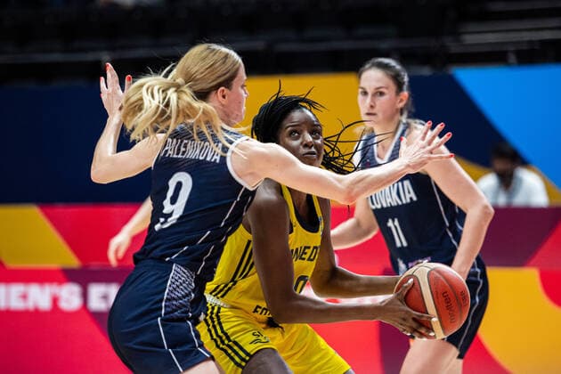 210617 Binta Drammeh of Sweden during of the FIBA Women s Eurobasket match between Sweden and Slovakia on June 17, 2021 in Valencia Photo Maxim ThorÃ BILDBYRAN kod MT MT0187 basket basketball national team fiba women s eurobasket basket em sverige sweden slovakien slovakia dam bbeng dag 1 day 1,  Copyright: MAXIMxTHORE BB210617MT056