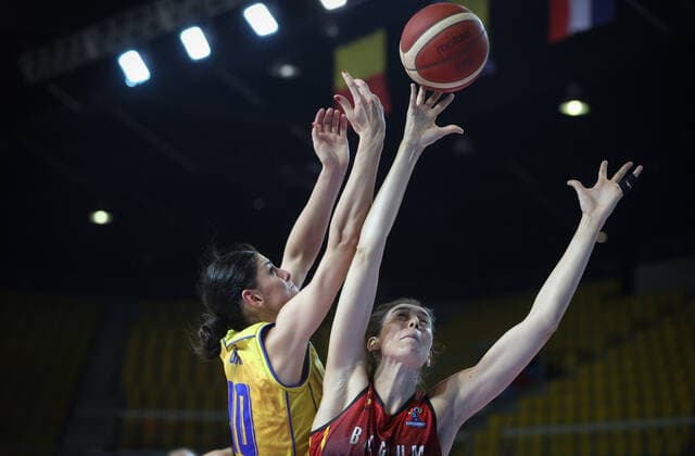 Bosnia s Gajic and Belgian Cats Serena-Lynn Geldof fight for the ball during the match between Belgium s national women s basketball team The Belgian Cats and Bosnia-Herzegovina, in Strasbourg, France, Thursday 17 June 2021. The Belgian Cats are in France for the FIBA Women s EuroBasket 2021 European Basketball championships, that take place from 17 to 27 June. VIRGINIExLEFOUR  x3010539x