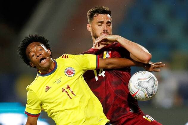 Football, Copa America, Colombia - Venezuela
