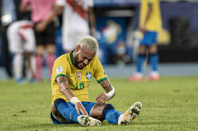 Copa América Brasil x Peru RIO DE JANEIRO, RJ - 17.06.2021: COPA AMÉRICA BRASIL X PERU - Neymar during a match between Brazil and Peru, valid for the second round of Copa America Brazil 2021, held at Nilton Santos Stadium, Rio de Janeiro RJ, this Thursday (17). (Photo: Nayra Halm Fotoarena) x2080754x  NayraxHalm
