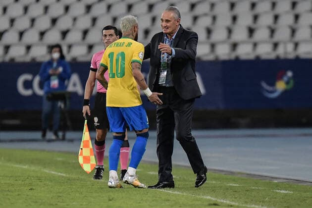 17th June 2021; Nilton Santos Stadium, Rio de Janeiro, Brazil; Copa America, Brazil versus Peru; Neymar of Brazil celebrates his goal with manager Tite in the 68th minute 2-0  ActionPlus12297218 MarcelloxDias DiaEsportivo