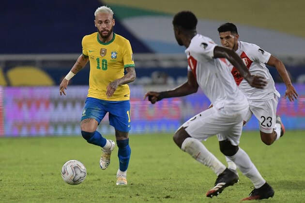 17th June 2021; Nilton Santos Stadium, Rio de Janeiro, Brazil; Copa America, Brazil versus Peru; Neymar of Brazil and Alexis Arias of Peru  ActionPlus12297240 MarcelloxDias DiaEsportivo