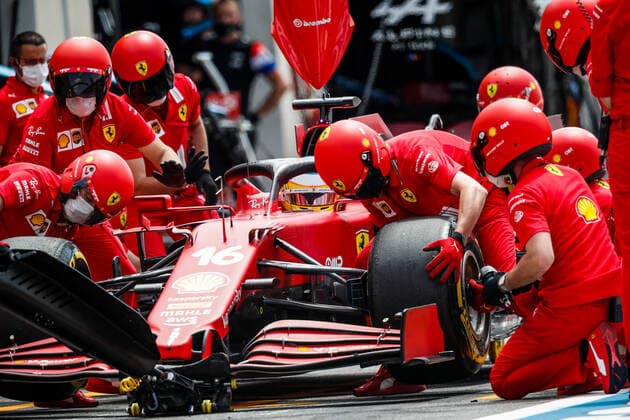 LECLERC Charles (mco), Scuderia Ferrari SF21, action pitstop practice during the Formula 1 Emirates Grand Prix de France 2021, 7th round of the 2021 FIA Formula One World Championship, WM, Weltmeisterschaft from June 18 to 20, 2021 on the Circuit Paul Ricard, in Le Castellet, France - FORMULE 1 : Grand Prix de France - Circuit Paul-Ricard - 18 06 2021 DPPI PANORAMIC  20210618_GOODEN__GDN6540
