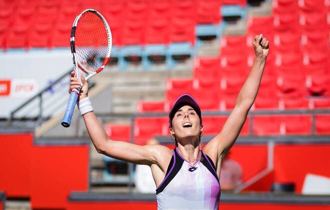 Mandatory Credit: Photo by Rob Prange Shutterstock (12072940bi) Alize Cornet of France in action during the quarter-final of the 2021 bett1open WTA, Tennis Damen 500 tennis tournament bett1open Tournament, Tennis, Berlin, Germany - 18 Jun 2021 bett1open Tournament, Tennis, Berlin, Germany - 18 Jun 2021  Copyright: xRobxPrange Shutterstockx 12072940bi