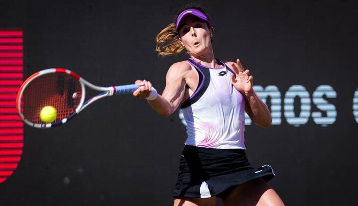 Mandatory Credit: Photo by Rob Prange Shutterstock (12072940bj) Alize Cornet of France in action during the quarter-final of the 2021 bett1open WTA, Tennis Damen 500 tennis tournament bett1open Tournament, Tennis, Berlin, Germany - 18 Jun 2021 bett1open Tournament, Tennis, Berlin, Germany - 18 Jun 2021  Copyright: xRobxPrange Shutterstockx 12072940bj