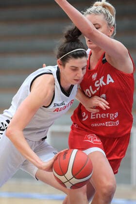 BASKETBALL - AUT vs POL, test match OBERWART,AUSTRIA,18.JUN.21 - BASKETBALL - OEBV international match, Länderspiel, Nationalmannschaft ladies, Austria vs Poland, test match. Image shows Anja Fuchs Robetin (AUT) and Weronika Telenga (POL).  GEPAxpictures xMarioxBuehner