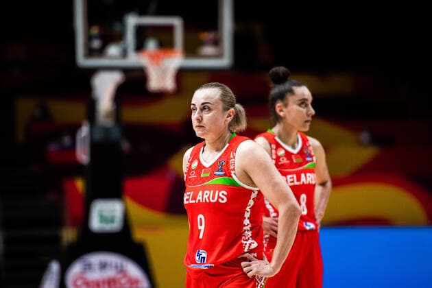 210618 Volha Ziuzkova of Belarus looks dejected during the FIBA Women s Eurobasket match between Slovakia and Belarus on June 18, 2021 in Valencia Photo Maxim ThorÃ BILDBYRAN kod MT MT0188 basket basketball national team fiba women s eurobasket basket em slovakien belarus slovakia vitryssland dam bbeng depp,  Copyright: MAXIMxTHORE BB210618MT004