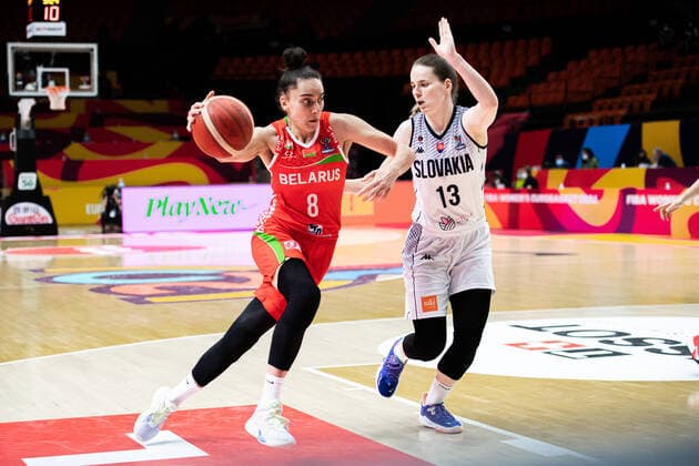 210618 Tatsiana Likhtarovich of Belarus and Miroslava Mistinova of Slovakia during the FIBA Women s Eurobasket match between Slovakia and Belarus on June 18, 2021 in Valencia Photo Maxim ThorÃ BILDBYRAN kod MT MT0188 basket basketball national team fiba women s eurobasket basket em slovakien belarus slovakia vitryssland dam bbeng,  Copyright: MAXIMxTHORE BB210618MT007