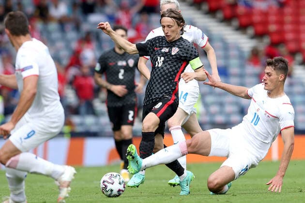 Croatia v Czech Republic - UEFA EURO, EM, Europameisterschaft,Fussball 2020: Group D Luka Modric of Croatia is challenged by Patrik Schick of Czech Republic during the UEFA Euro 2020 Championship Group D match between Croatia and Czech Republic at Hampden Park on June 18, 2021 in Glasgow, United Kingdom. LukaxStanzl PIXSELL