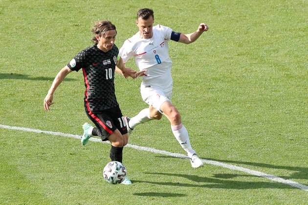 Croatia v Czech Republic - UEFA EURO, EM, Europameisterschaft,Fussball 2020: Group D Luka Modric of Croatia and Vladimir Darida of Czech Republic in action during the UEFA Euro 2020 Championship Group D match between Croatia and Czech Republic at Hampden Park on June 18, 2021 in Glasgow, United Kingdom. GoranxStanzl PIXSELL