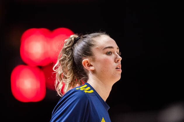 210618 Emma Johansson of Sweden during warm up ahead of the FIBA Women s Eurobasket match between Spain and Sweden on June 18, 2021 in Valencia Photo Maxim ThorÃ BILDBYRAN kod MT MT0189 basket basketball national team fiba women s eurobasket basket em spanien spain sverige sweden dam bbeng dag 2,  Copyright: MAXIMxTHORE BB210618MT061