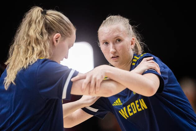 210618 Matilda Ekh of Sweden during warm up ahead of the FIBA Women s Eurobasket match between Spain and Sweden on June 18, 2021 in Valencia Photo Maxim ThorÃ BILDBYRAN kod MT MT0189 basket basketball national team fiba women s eurobasket basket em spanien spain sverige sweden dam bbeng dag 2,  Copyright: MAXIMxTHORE BB210618MT062
