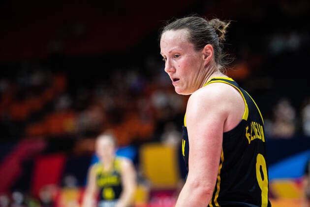 210618 Elin Eldebrink of Sweden during the FIBA Women s Eurobasket match between Spain and Sweden on June 18, 2021 in Valencia Photo Maxim ThorÃ BILDBYRAN kod MT MT0189 basket basketball national team fiba women s eurobasket basket em spanien spain sverige sweden dam bbeng dag 2,  Copyright: MAXIMxTHORE BB210618MT071