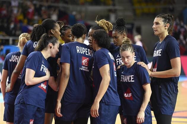 Endene Miyen of France and Helena Ciak of France pictured during FIBA Women s Eurobasket match between France and Czech Republic on JUNE 18, 2021 in Strasbourg, France,18 06 2021 BASKET BALL : Republique Tcheque vs France - Eurobasket Feminin - 18 06 2021 PhilippeCrochet Panoramic 