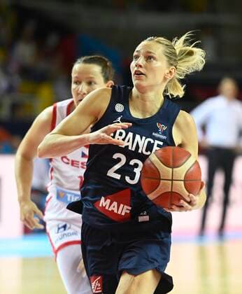 Tereaa Vyoralova of Czech Republic and Marine Johannes of France pictured during FIBA Women s Eurobasket match between France and Czech Republic on JUNE 18, 2021 in Strasbourg, France,18 06 2021 BASKET BALL : Republique Tcheque vs France - Eurobasket Feminin - 18 06 2021 PhilippeCrochet Panoramic 