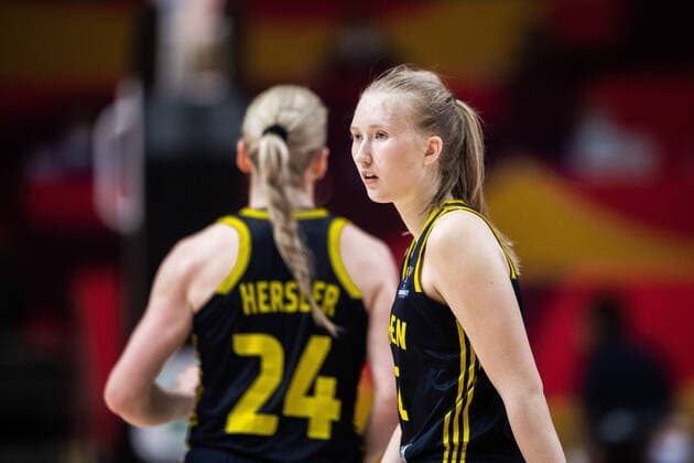 210618 Matilda Ekh of Sweden during the FIBA Women s Eurobasket match between Spain and Sweden on June 18, 2021 in Valencia Photo Maxim ThorÃ BILDBYRAN kod MT MT0189 basket basketball national team fiba women s eurobasket basket em spanien spain sverige sweden dam bbeng dag 2,  Copyright: MAXIMxTHORE BB210618MT083