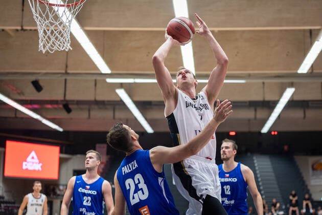 Basketball Hamburg 18 06 2021 Supercup National Team Germany GER Czech Republic CZE Johannes Voigtmann Germany, No 07 Lukas Palyza Czech Republic, No 23