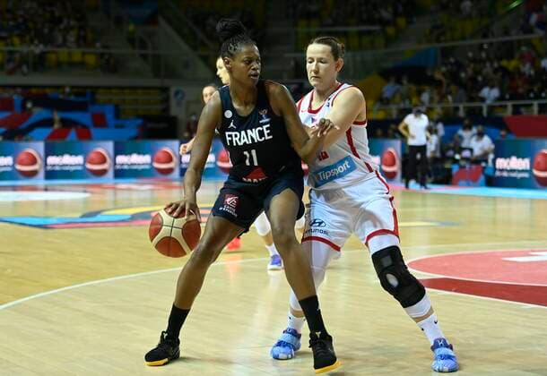 Valeriane Vukosavljevic of France and Tereaa Vyoralova of Czech Republic pictured during FIBA Women s Eurobasket match between France and Czech Republic on JUNE 18, 2021 in Strasbourg, France,18 06 2021 BASKET BALL : Republique Tcheque vs France - Eurobasket Feminin - 18 06 2021 PhilippeCrochet Panoramic 