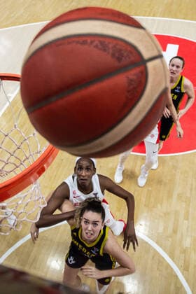 210618 Emma Johansson of Sweden and Astou Ndour of Spain during the FIBA Women s Eurobasket match between Spain and Sweden on June 18, 2021 in Valencia Photo Maxim ThorÃ BILDBYRAN kod MT MT0189 basket basketball national team fiba women s eurobasket basket em spanien spain sverige sweden dam bbeng dag 2 depp,  Copyright: MAXIMxTHORE BB210618MT165