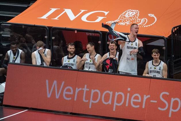 Basketball Hamburg 18 06 2021 Supercup National Team Germany GER Czech Republic CZE Cheers Germany Danilo Barthel Germany, No 22 Johannes Voigtmann Germany, No 07 Moritz Wagner Germany, No 13 Robin Benzing Germany, No 12 Justus Hollatz Germany, No 11 and others