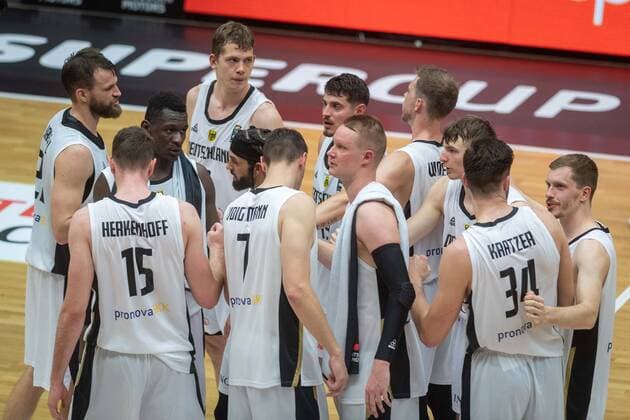 Basketball Hamburg 18 06 2021 Supercup National Team Germany GER Czech Republic CZE Team Germany Huddle