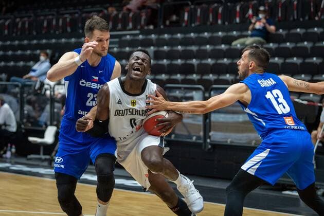 Basketball Hamburg 18 06 2021 Supercup National Team Germany GER Czech Republic CZE Isaac Bonga Germany, No 00 Jakub Sirina Czech Republic, No 13 Lukas Palyza Czech Republic, No 23