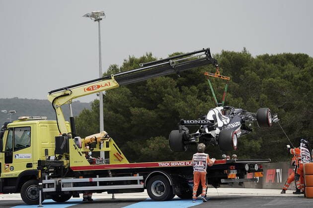 FORMULA 1 EMIRATES GRAND PRIX DE FRANCE 2021 19 06 2021, Circuit Paul Ricard, Le Castellet, FORMULA 1 EMIRATES GRAND PRIX DE FRANCE 2021 , in the picture Yuki Tsunoda JPN 22 , Scuderia AlphaTauri Honda crashes into the track barrier nordphotoxGmbHx xBratic nph00250