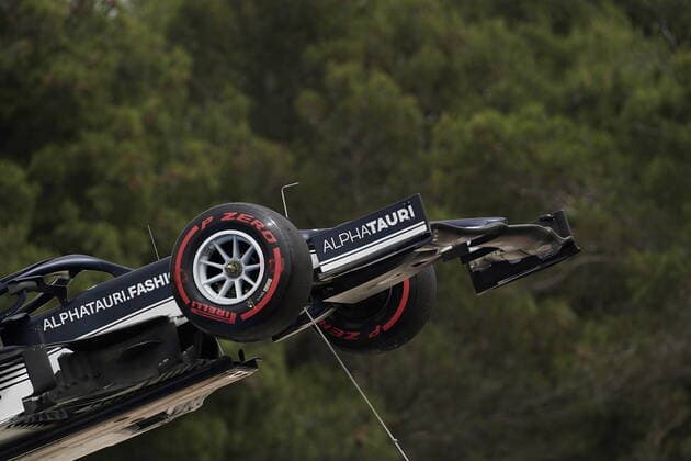 FORMULA 1 EMIRATES GRAND PRIX DE FRANCE 2021 19 06 2021, Circuit Paul Ricard, Le Castellet, FORMULA 1 EMIRATES GRAND PRIX DE FRANCE 2021 , in the picture Yuki Tsunoda JPN 22 , Scuderia AlphaTauri Honda crashes into the track barrier nordphotoxGmbHx xBratic nph00250