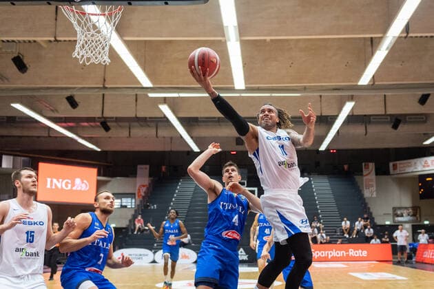 Basketball Hamburg 19 06 2021 Supercup National Team Czech Republic CZE Italy ITA Blake Schilb Czech Republic, No 11 Leonardo Candi Italy, No 04