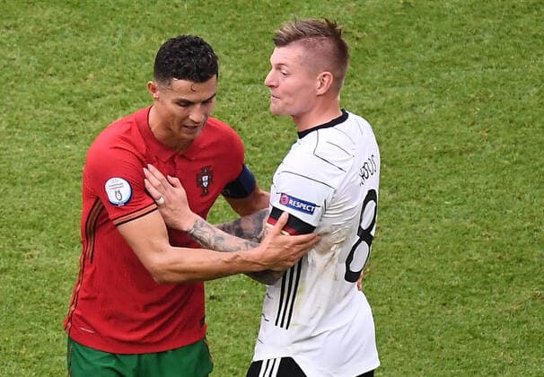19 06 2021, xjhx, european football championship 2020 group F, germany portugal emspor, v l cristiano ronaldo portugal toni kroos german national football team DFB munich