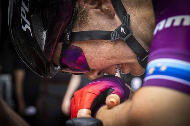 WIJSTER Winner Amy Pieters reacts after the finish of the National Cycling Championships for women professionals on and around the VAM mountain ANP VINCENT JANNINK Wijster xVIxHollandsexHoogtex xxANPxIVx 432765679