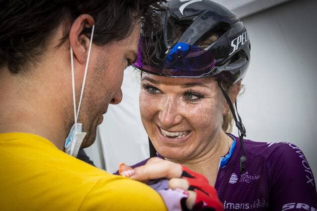 WIJSTER Winner Amy Pieters receives congratulations from friend Stefan Vreugdenhil after the finish of the National Championships Cycling for women professionals on and around the VAM mountain ANP VINCENT JANNINK Wijster xVIxHollandsexHoogtex xxANPxIVx 432766068