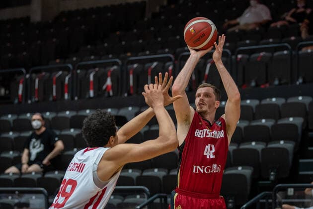 Basketball Hamburg 19 06 2021 Supercup National Team Germany GER Tunisia TUN Andreas Obst Germany, No 42 Mohamed Fares Ochi Tunisia, No 99