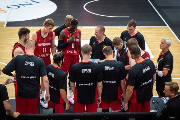 Basketball Hamburg 19 06 2021 Supercup National Team Germany GER Tunisia TUN Team Germany with Henrik Rödl Germany, National Coach Rodl Roedl