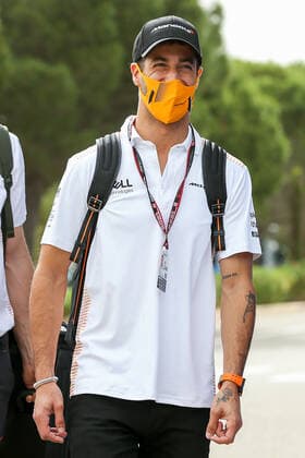 FORMULA 1 FRENCH GRAND PRIX, 20 06 2021 Circuit Paul Ricard, Le Castellet, France on 20 June 2021 Daniel Ricciardo (AUS), McLaren MCL35ML ARRIVAL smiles during the Formula 1 Emirates Grand Prix De France 2021 Editorial Use Only Copyright: xPhilxDuncanx ESM-0022-0015