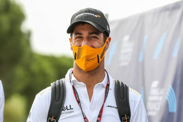 FORMULA 1 FRENCH GRAND PRIX, 20 06 2021 Circuit Paul Ricard, Le Castellet, France on 20 June 2021 Daniel Ricciardo (AUS), McLaren MCL35ML ARRIVAL during the Formula 1 Emirates Grand Prix De France 2021 Editorial Use Only Copyright: xPhilxDuncanx ESM-0022-0016