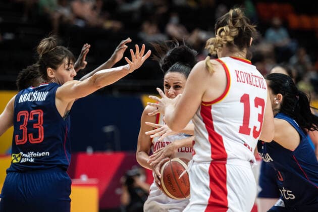 210620 Milica Jovanovic of Montenegro during the FIBA Women s Eurobasket match between Montenegro and Serbia on June 20, 2021 in Valencia Photo Maxim ThorÃ BILDBYRAN kod MT MT0191 basket basketball national team fiba women s eurobasket basket em Montenegro Serbien serbia dam bbeng dag 4,  Copyright: MAXIMxTHORE BB210620MT002
