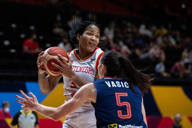 210620 Markeisha Gatling of Montenegro during the FIBA Women s Eurobasket match between Montenegro and Serbia on June 20, 2021 in Valencia Photo Maxim ThorÃ BILDBYRAN kod MT MT0191 basket basketball national team fiba women s eurobasket basket em Montenegro Serbien serbia dam bbeng dag 4,  Copyright: MAXIMxTHORE BB210620MT021