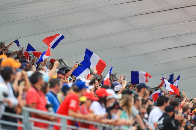 FORMULA 1 FRENCH GRAND PRIX, 20 06 2021 Circuit Paul Ricard, Le Castellet, France on 20 June 2021 French flags fans during the Formula 1 Emirates Grand Prix De France 2021 Editorial Use Only Copyright: xPhilxDuncanx ESM-0022-0048