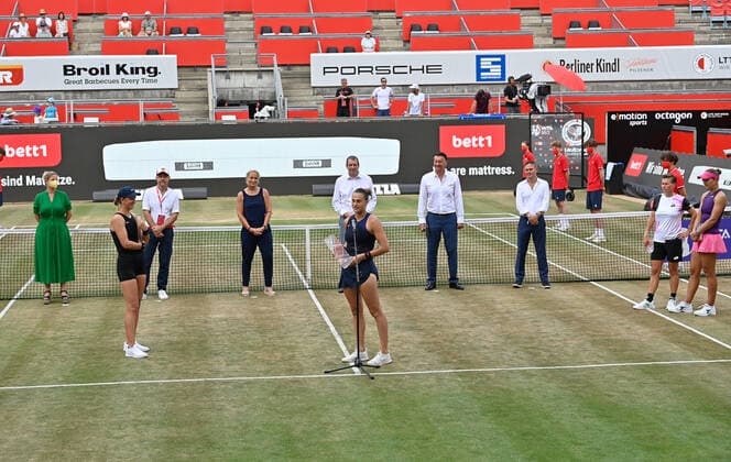 2021WTA bett1 Open Berlin Womans Double Final Winner Azarenka Sabalenka , Belarus
