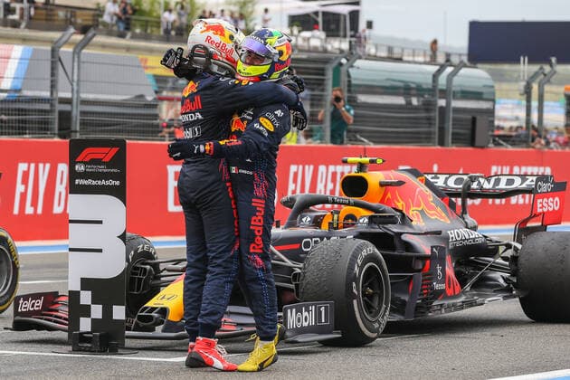 FORMULA 1 FRENCH GRAND PRIX, 20 06 2021 Circuit Paul Ricard, Le Castellet, France on 20 June 2021 Max Verstappen (NED), Red Bull Racing RB16B winner hugs and celebrates with third place team mate Sergio Perez (MEX), Red Bull Racing RB16B during the Formula 1 Emirates Grand Prix De France 2021 Editorial Use Only Copyright: xPhilxDuncanx ESM-0022-0062
