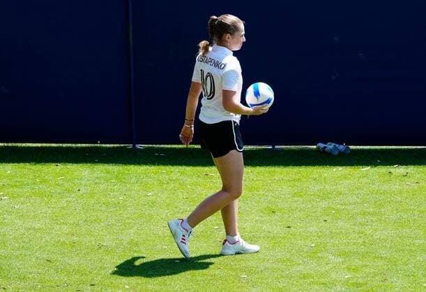 Mandatory Credit: Photo by Dave Shopland BPI Shutterstock (12115545bz) Latvia s Jelena Ostapenko practices her soccer skills Viking International Championships, Day Two, Tennis, Eastbourne, East Sussex, UK - 20 June 2021 EDITORIAL USE ONLY No use with unauthorised audio, video, data, fixture lists, club league logos or live services. Online in-match use limited to 120 images, no video emulation. No use in betting, games or single club league player publications. Viking International Championships, Day Two, Tennis, Eastbourne, East Sussex, UK - 20 June 2021 EDITORIAL USE ONLY No use with unauthorised audio, video, data, fixture lists, club league logos or live services. Online in-match use limited to 120 images, no video emulation. No use in betting, games or single club league player publications. Copyright: xDavexShopland BPI Shutterstockx 12115545bz