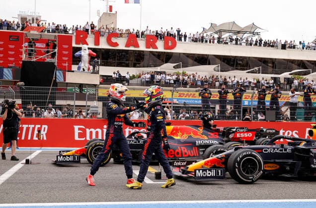 33 Max Verstappen NED, Red Bull Racing , 11 Sergio Perez MEX, Red Bull Racing , F1 Grand Prix of France at Circuit Paul Ricard on June 20, 2021 in Le Castellet, France Photo by HOCH ZWEI Le Castellet France