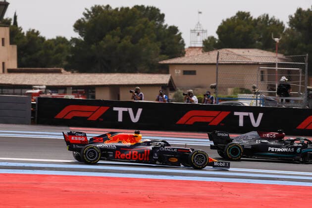 Start, 33 Max Verstappen NED, Red Bull Racing , 44 Lewis Hamilton GBR, Mercedes AMG Petronas F1 Team , F1 Grand Prix of France at Circuit Paul Ricard on June 20, 2021 in Le Castellet, France Photo by HOCH ZWEI Le Castellet France