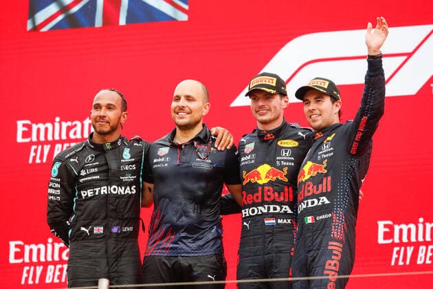 podium HAMILTON Lewis (gbr), Mercedes AMG F1 GP W12 E Performance, VERSTAPPEN Max (ned), Red Bull Racing Honda RB16B, PEREZ Sergio (mex), Red Bull Racing Honda RB16B, portrait LAMBIASE Gianpiero, engineer Red Bull Racing Honda RB16B, during the Formula 1 Emirates Grand Prix de France 2021, 7th round of the 2021 FIA Formula One World Championship, WM, Weltmeisterschaft from June 18 to 20, 2021 on the Circuit Paul Ricard, in Le Castellet, France FORMULE 1 : Grand Prix de France - Circuit Paul-Ricard - Le Castellet - 20 06 2021 DPPI Panoramic  00121014__V2_0617